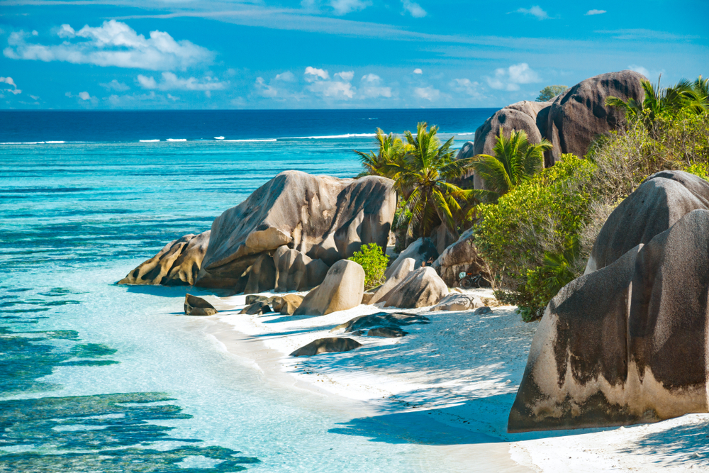 Halar perfil cuello Seychelles, donde mar y cielo se unen - TANDEM Luxury Travel